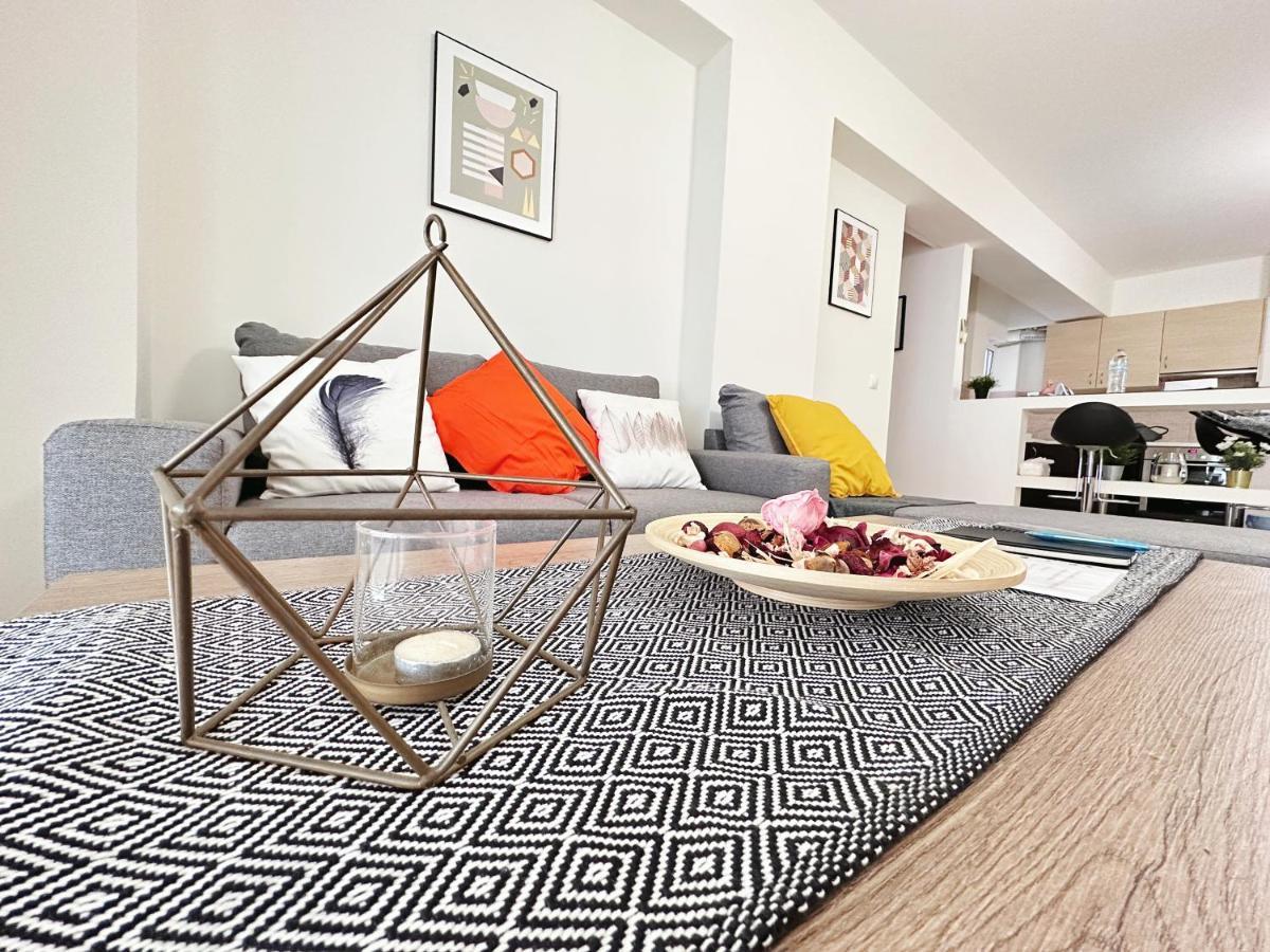 Ah Your Property In Атина Екстериор снимка